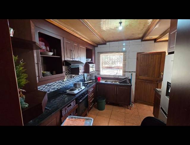 3 BEDROOM HOUSE FOR SALE IN LOUIS TRICHARDT